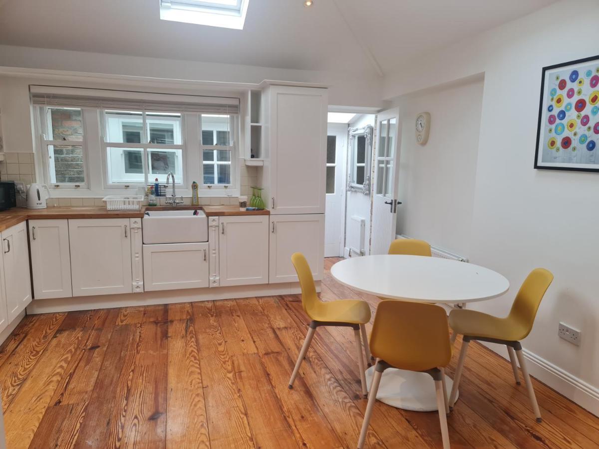 Shelbourne Cottages ダブリン エクステリア 写真